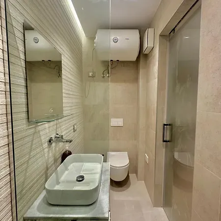 Apartment Blloku Area *